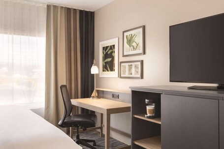 Country Inn Suites by Radisson, Sevierville Kodak, TN - Image 28