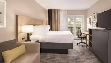 Premium Studio Suite, 1 King Bed with Sofa bed, Non Smoking, Balcony | Hypo-allergenic bedding, desk, blackout curtains, soundproofing