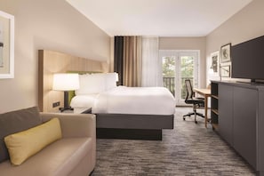 Premium Studio Suite, 1 King Bed with Sofa bed, Non Smoking, Balcony