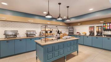 Desayuno buffet incluido todos los días