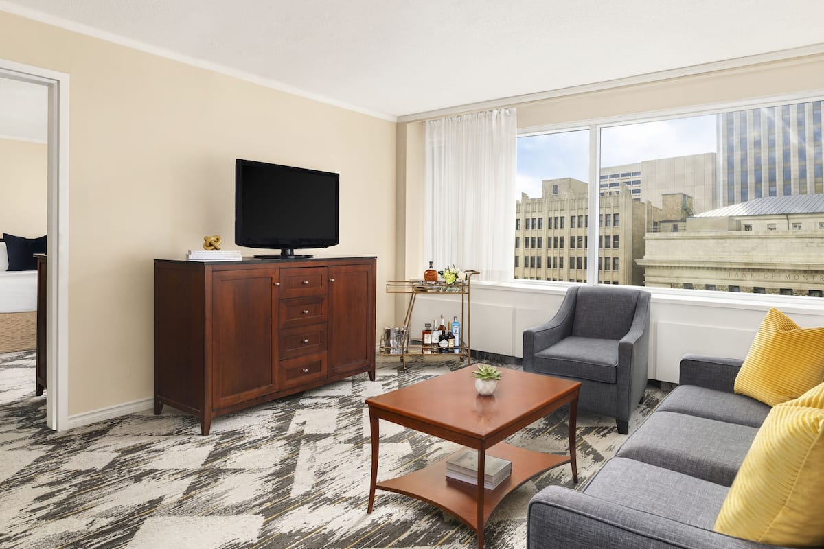 Suite, 1 Bedroom, City View | 1 bedroom, Egyptian cotton sheets, premium bedding, down comforters