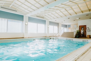 Piscine intérieure