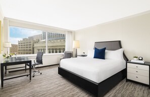 Egyptian cotton sheets, premium bedding, down duvets, pillow-top beds - The Fairmont Winnipeg (Winnipeg)