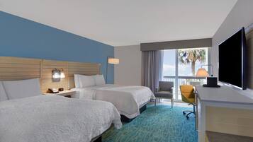 Premium bedding, in-room safe, bed sheets