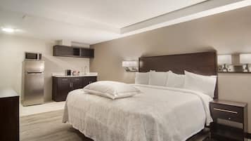 Desk, blackout drapes, free WiFi, bed sheets