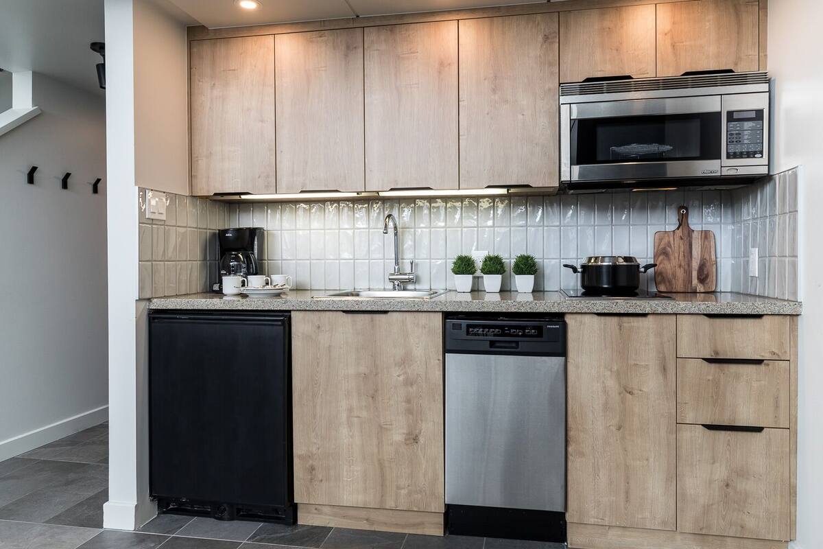 49-inch led tv with cable channels, tv, pay films