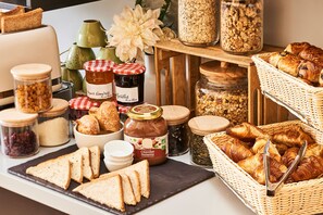 Daily buffet breakfast (EUR 14 per person)