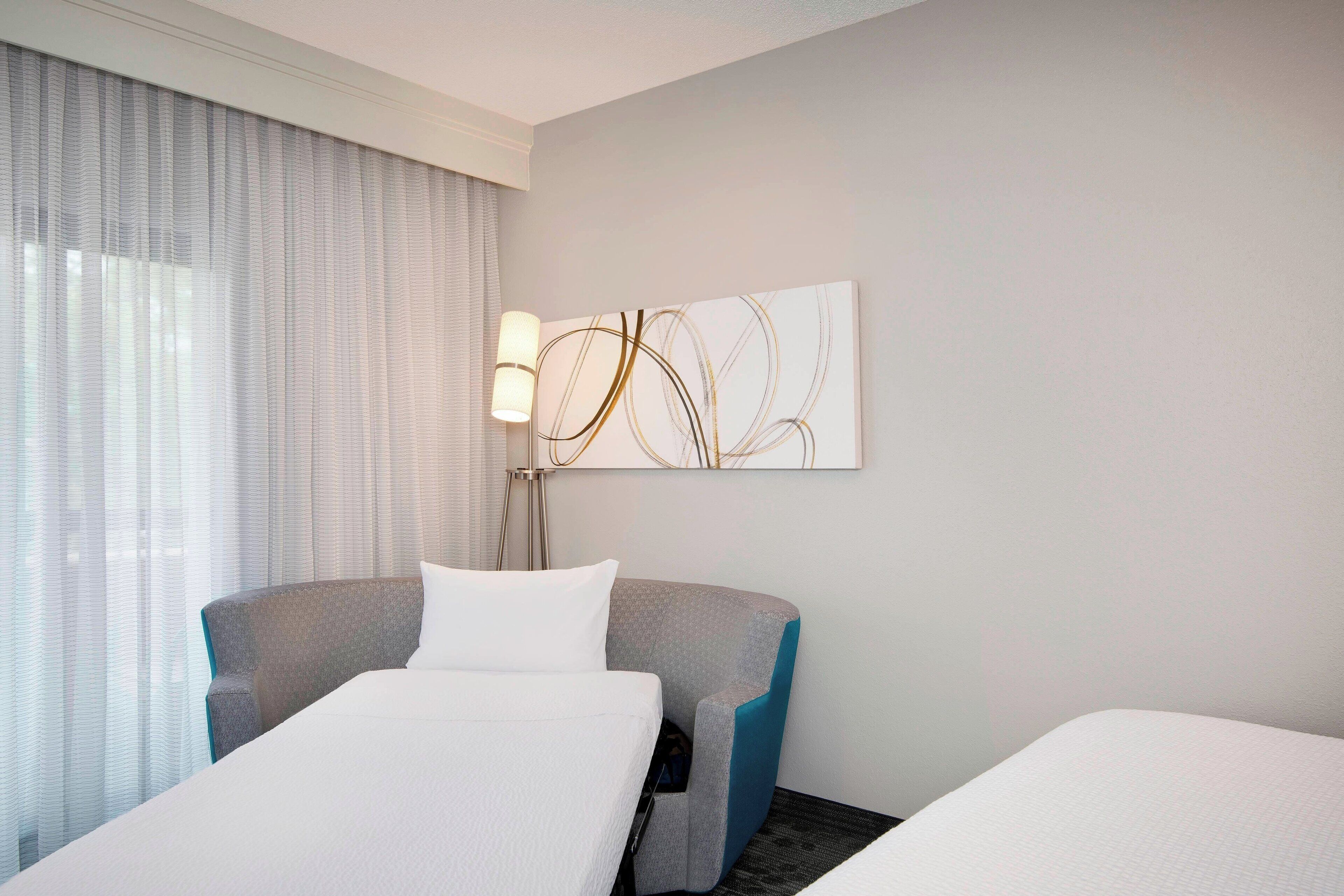 Photo - Courtyard by Marriott Savannah Midtown