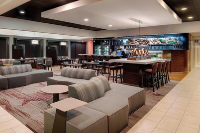 Courtyard by Marriott Savannah Midtown