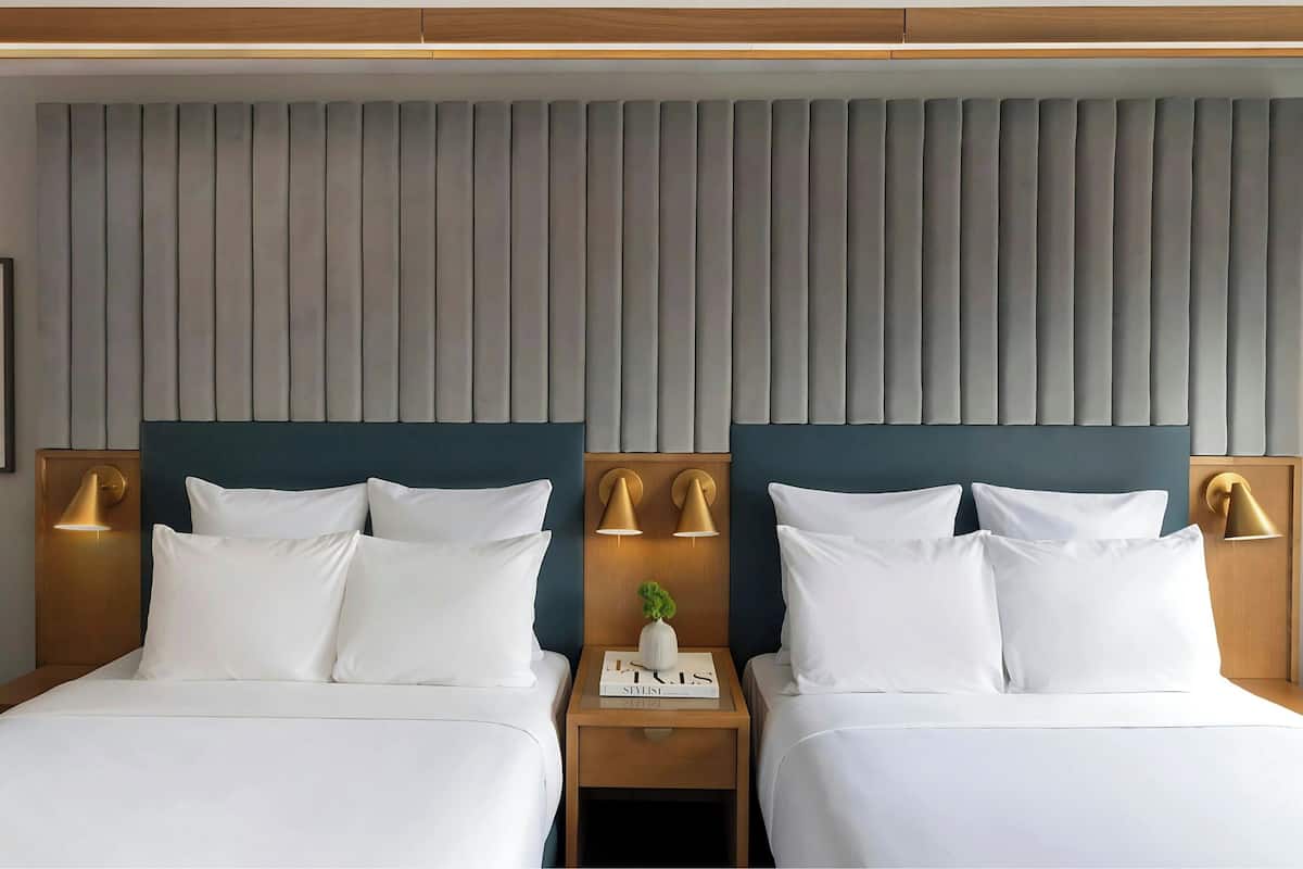 Premium bedding, in-room safe, desk, blackout drapes