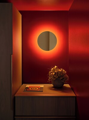 Premium bedding, in-room safe, desk, blackout drapes