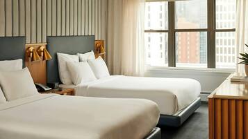 Quarto, 2 camas de casal | Roupas de cama premium, cofres nos quartos, escrivaninha