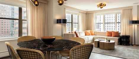 Suite prĂ©sidentielle, 1 chambre, non-fumeur | Literie de qualitĂ©, coffre-fort, bureau, rideaux dâobscurcissement