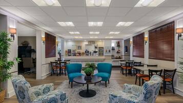 Daily continental breakfast (USD 15 per person)