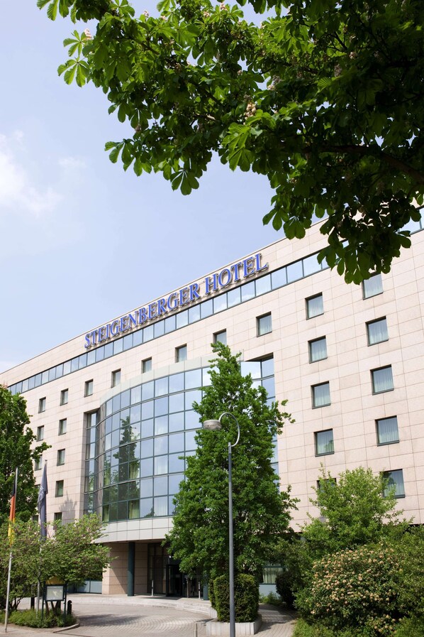 Exterior - Steigenberger Hotel Dortmund (Dortmund)