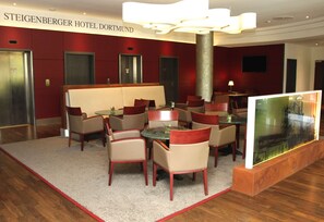 Lobby - Steigenberger Hotel Dortmund (Dortmund)