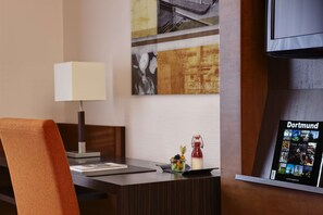 Superior-Zimmer | Hochwertige Bettwaren, Pillowtop-Betten, Zimmersafe, Schreibtisch