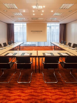 สถานที่จัดงานประชุม