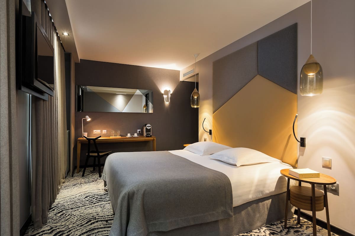 Deluxe Double Room - Panoramic View of Sacre-Coeur