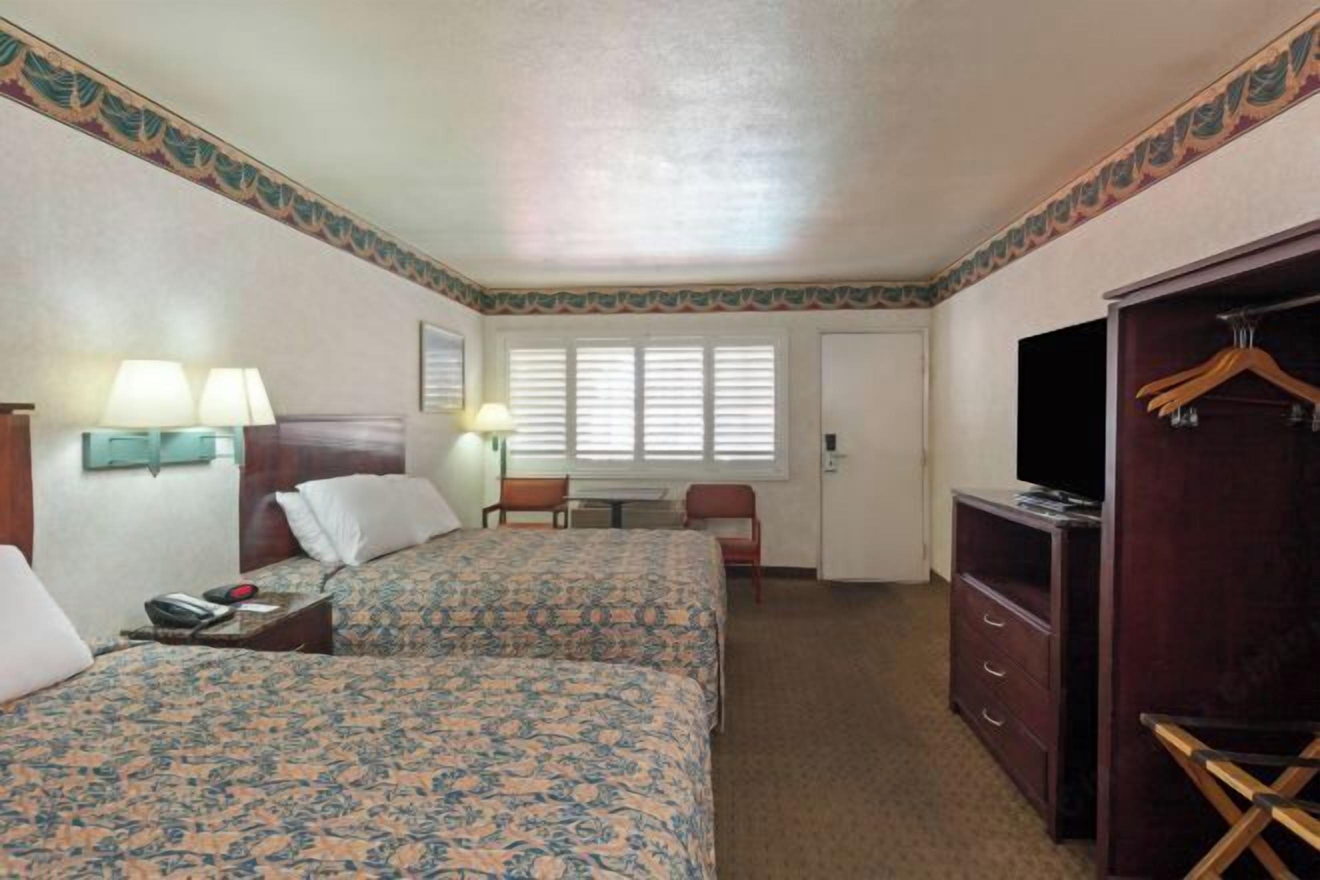 Fer et planche à repasser, lits pliants/supplémentaires, Wi-Fi gratuit