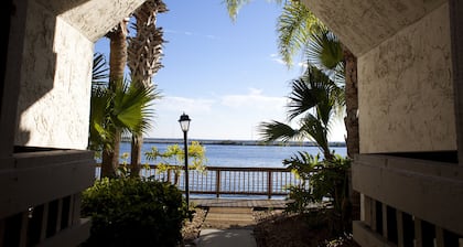 Chase Suite Hotel Rocky Point Tampa