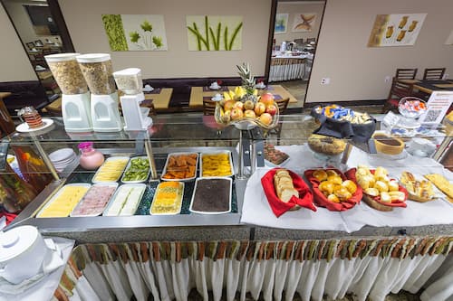 Café da manhã continental grátis todos os dias
