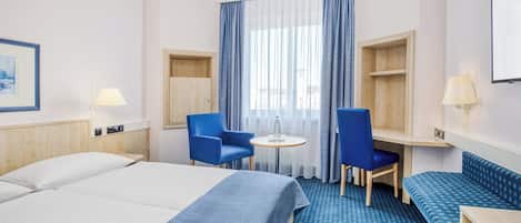 In-room safe, desk, soundproofing, free WiFi