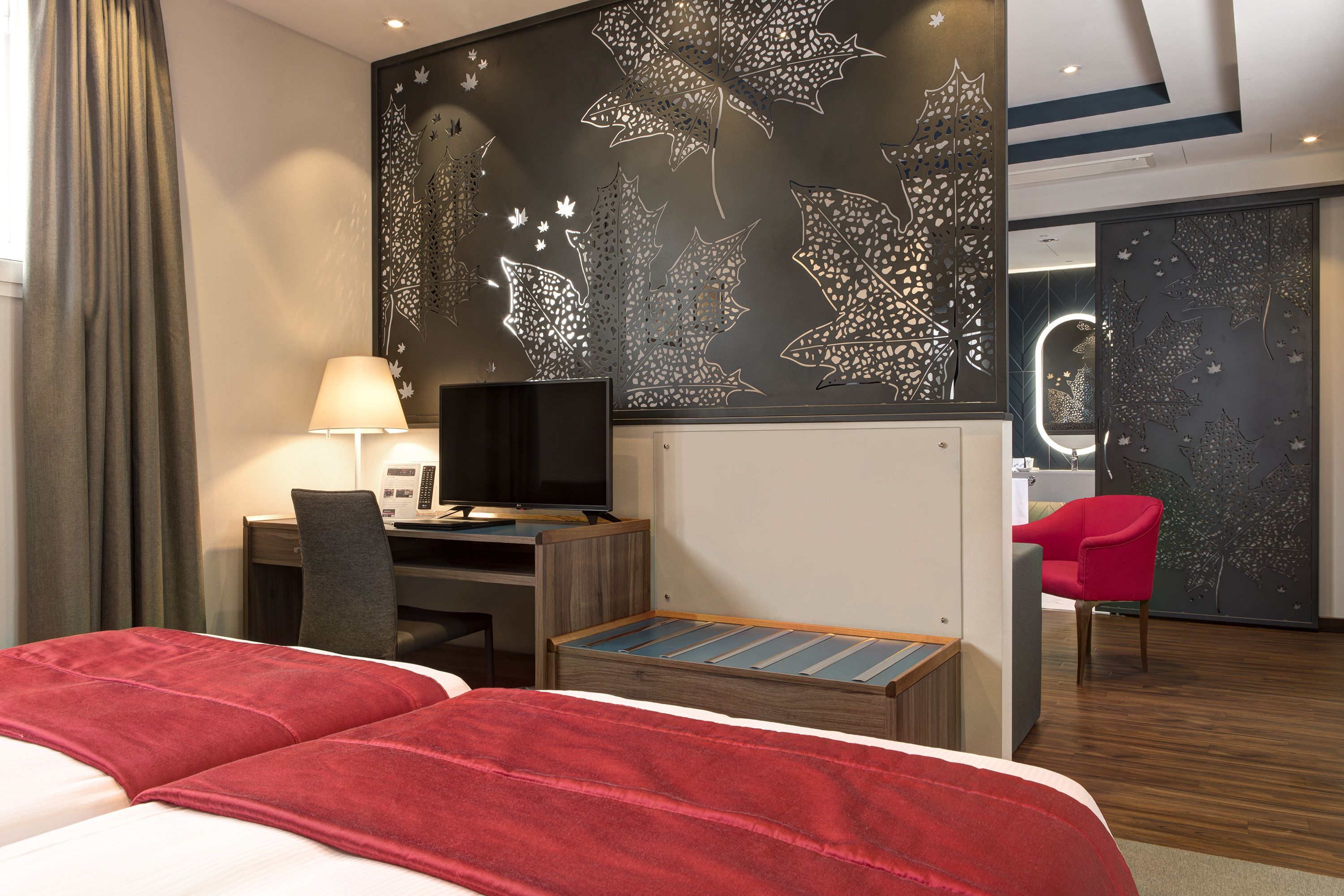 deluxe double or twin room, city view | frette italian sheets, premium bedding, down duvets, minibar