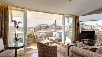 Suite (La Dolce Vita) | Wohnbereich | 32-Zoll-Plasmafernseher mit Digitalempfang, Fernseher