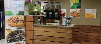 ควอลิตี้ อินน์แอนด์สวีทส์ เปนซาโกลา เบย์วิว