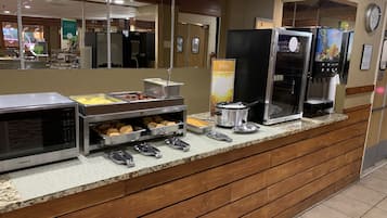 Desayuno continental incluido todos los días