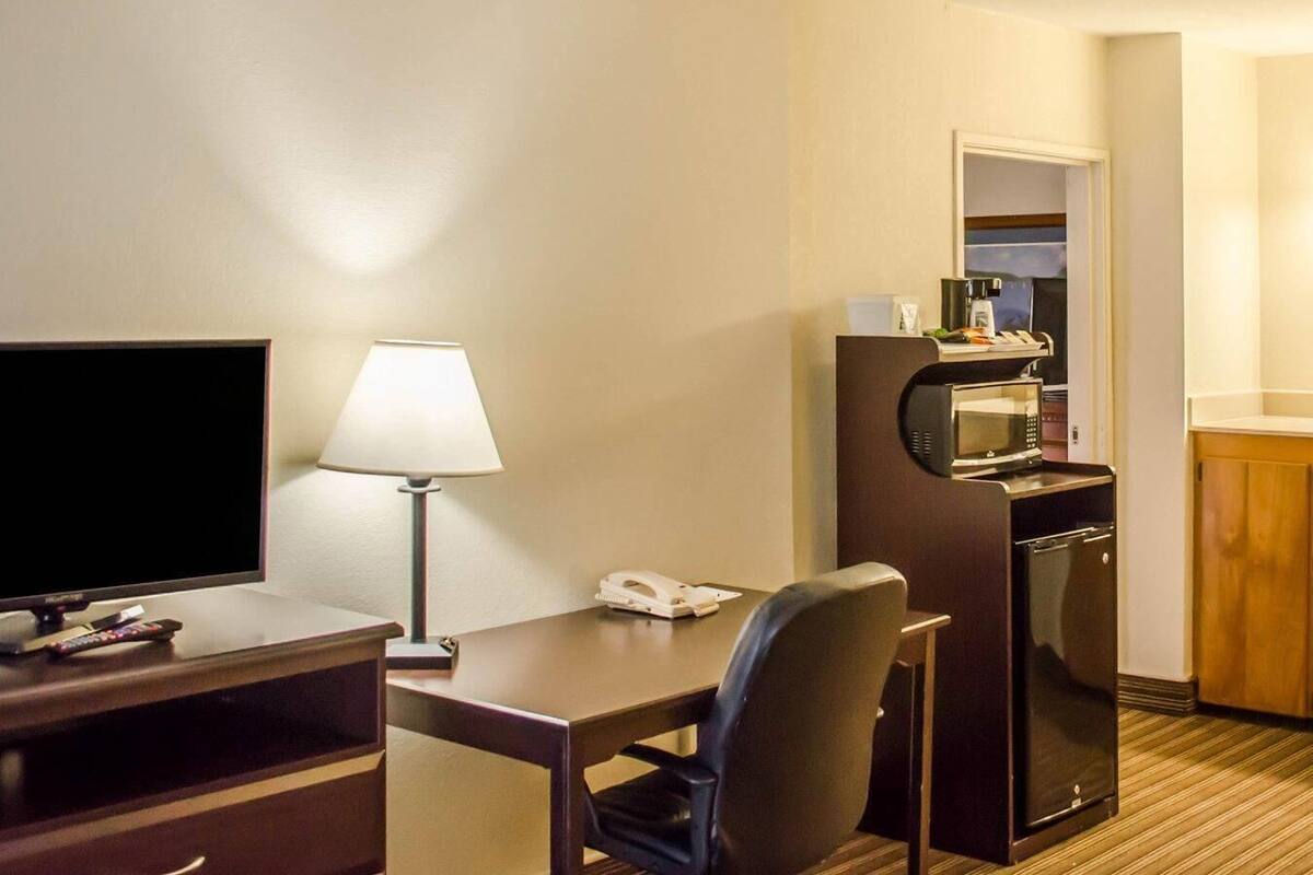 Suite, Non Smoking (2 Double beds with 2 Person Sofa bed) | Desk, blackout drapes, iron/ironing board, cribs (free)