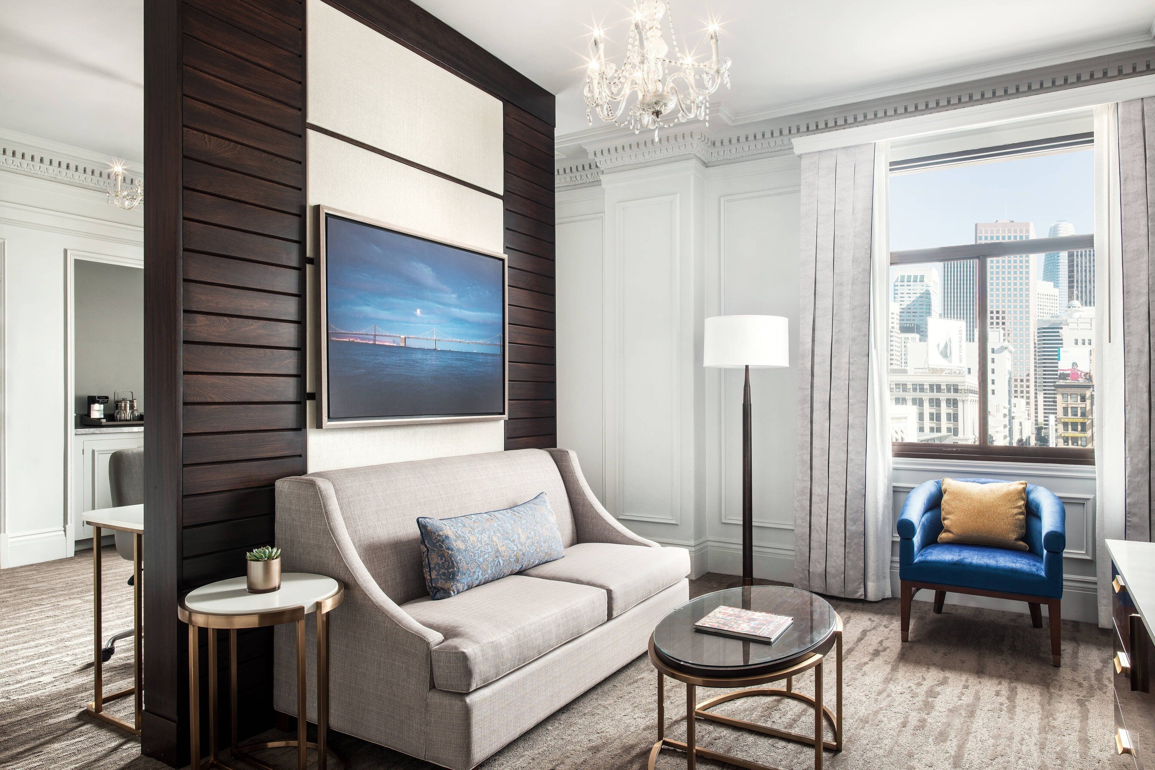 suite, 1 bedroom | living area | 37-inch lcd tv with cable channels, tv, netflix