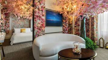 Ropa de cama de alta calidad y camas con pillow-top