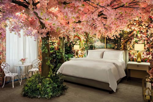 Premium bedding, pillowtop beds, in-room safe, desk