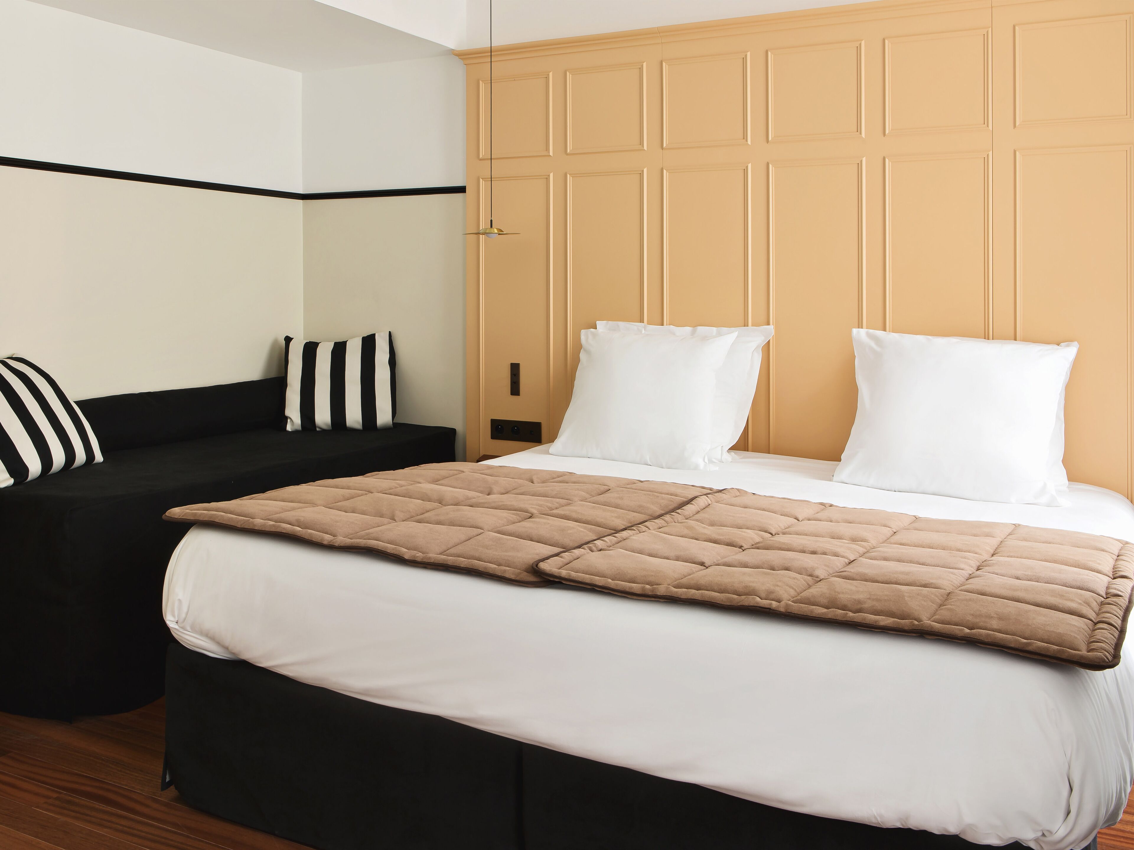 triple room | down duvets, in-room safe, desk, soundproofing