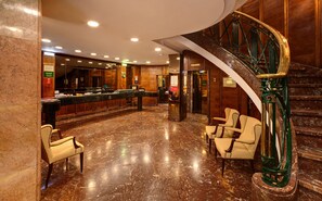 Reception - Hotel Hernán Cortés (Gijon)