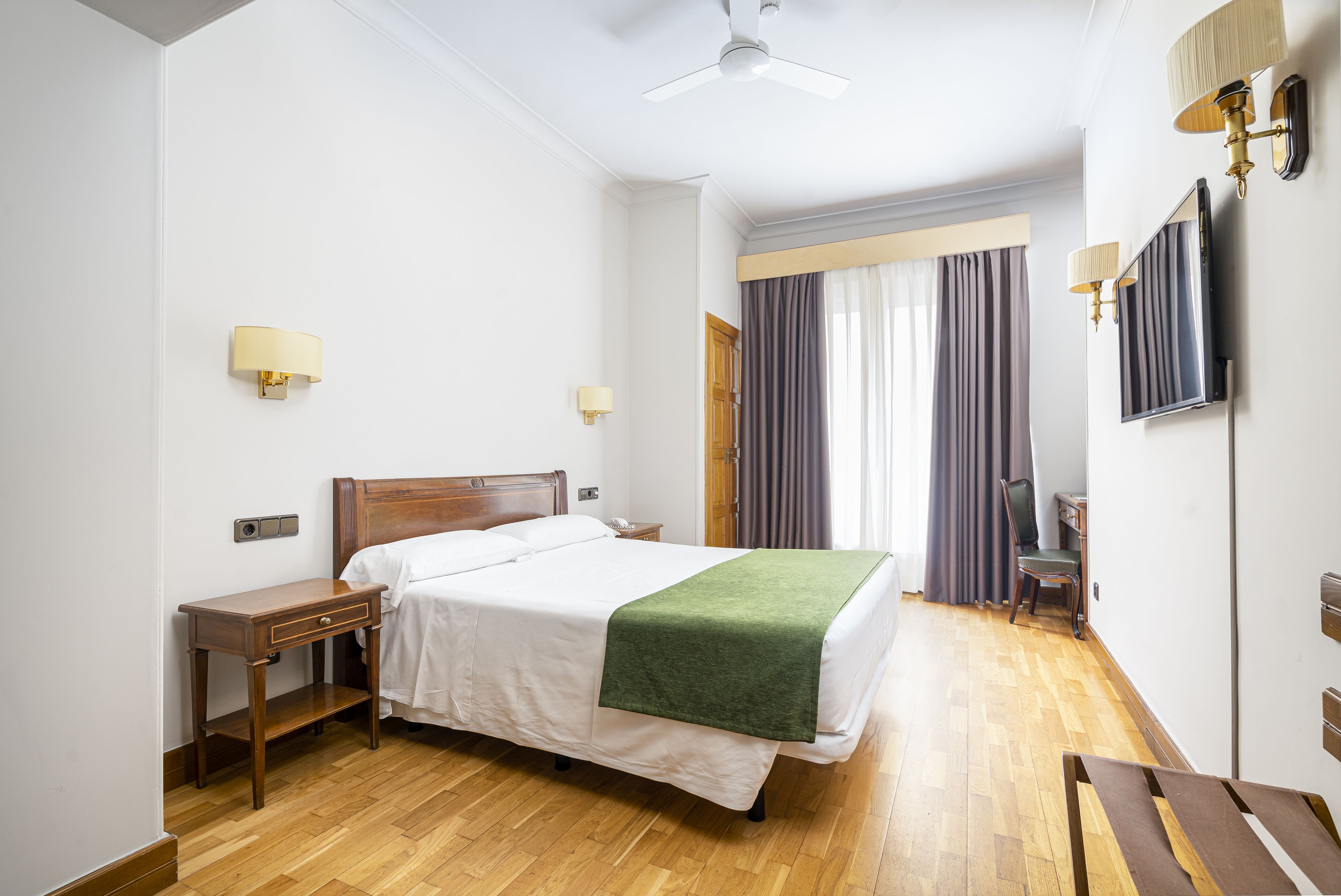 Photo - Hotel Hernán Cortés