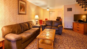 Suite, 1 King Bed, Non Smoking, Jetted Tub