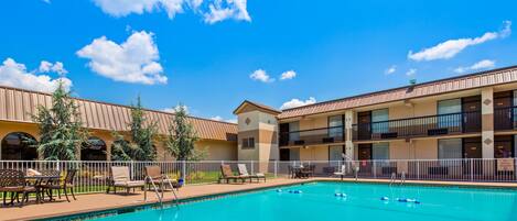 Seasonal outdoor pool