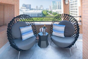 Indoor pool, outdoor pool, open 5:00 AM to 11:00 PM, sun loungers at JW Marriott Houston by the Galleria