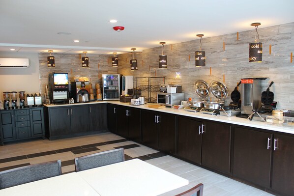 Free daily full breakfast - Best Western Plus Bowling Green (Bowling Green)