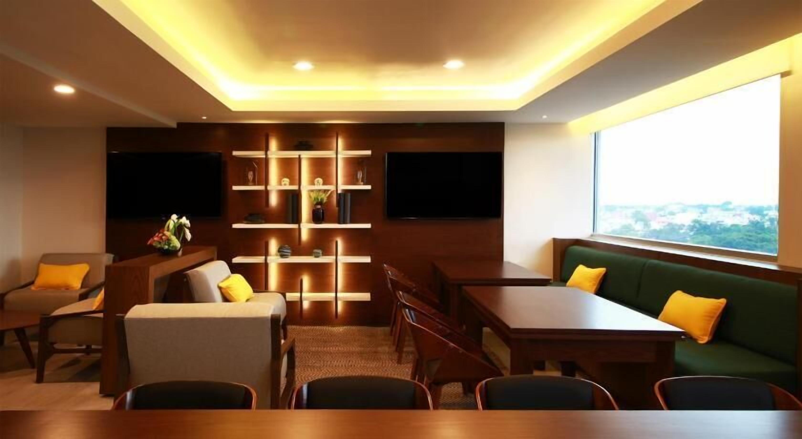 Dining | Lunch, dinner served; international cuisine, pool views 