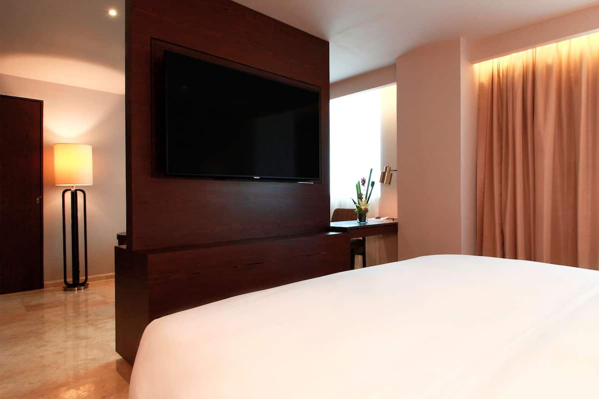 Biancheria da letto ipoallergenica, minibar, una cassaforte in camera