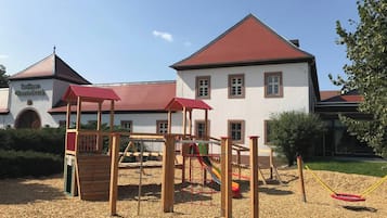 Utendørs lekeområde for barn