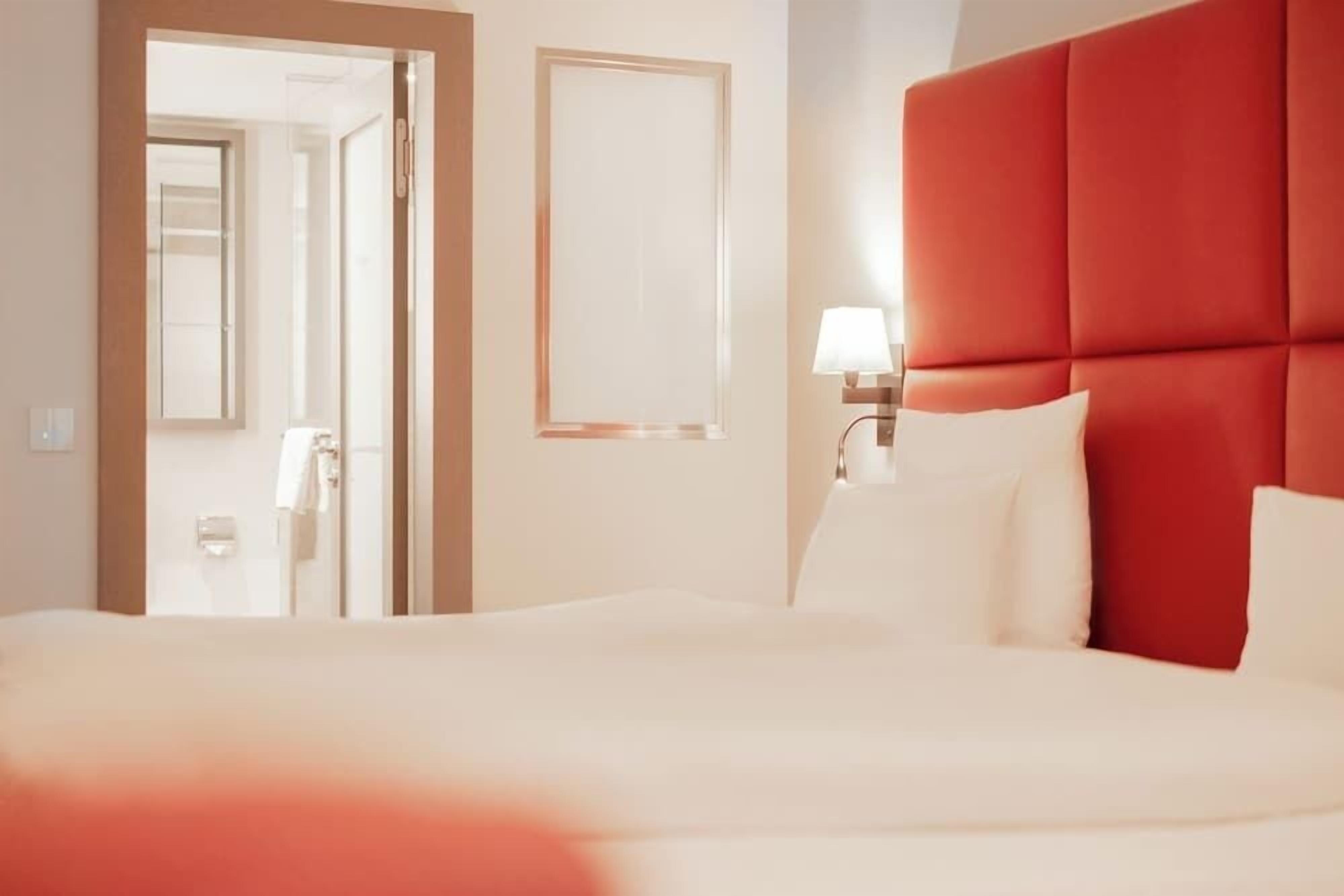 Ropa de cama de alta calidad y minibar 