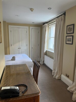 Standard Room, 1 Double Bed