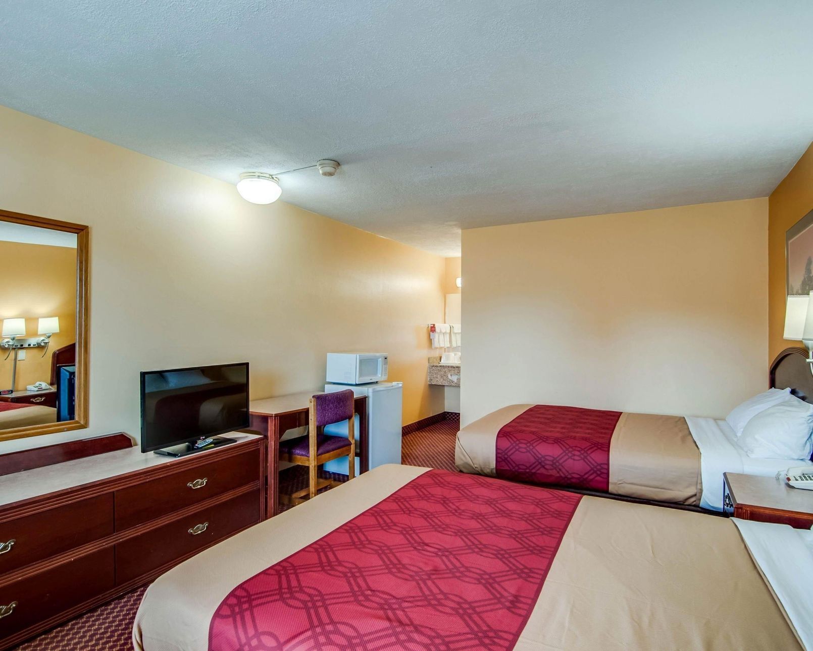 Desk, free WiFi, bed sheets