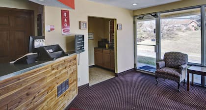 Econo Lodge Near Bluefield College
