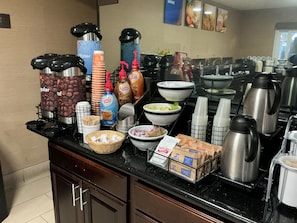 Restaurant - Comfort Inn Escondido San Diego North County (Escondido)
